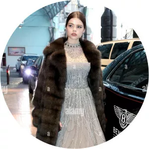 Polina Dunayevskaya - Maksim Dunayevsky's daughter