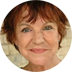 Polly Hemingway - Actress