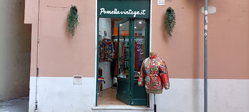 Pomella Vintage Genova - Vintage clothing store in Genoa, Italy