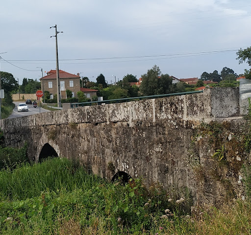 Ponte de Anhel - Historical landmark in Alheira e Igreja Nova, Portugal