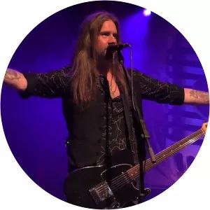 Pontus Snibb - Singer