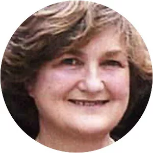 Poppy Holden - Musical artist