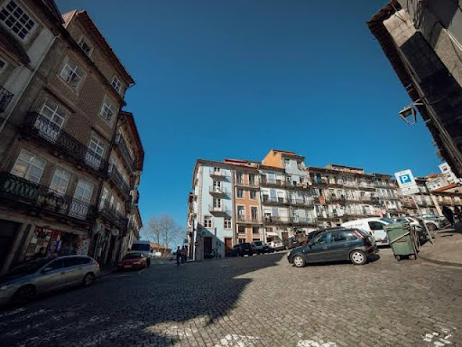 Porto Downtown Taipas - Indoor lodging in Porto, Portugal