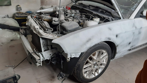 Prichoda Arkadiusz. Blacharstwo, lakiernictwo. Naprawy powypadkowe