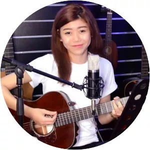 Priscilla Abby - Singer