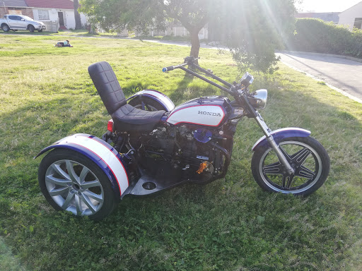 PROFESSIONAL MOTOR TRIMMERS - Auto upholsterer in Port Elizabeth, South Africa