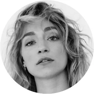 Puck Pomelien Busser