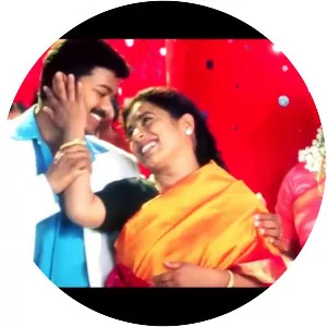 Pudhiya Geethai - 2003 ‧ Drama/Action ‧ 2h 37m