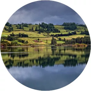 Pullinque Lake - Lake in Chile