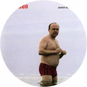 Pupendo - 2003 ‧ Drama/Comedy ‧ 2h 2m