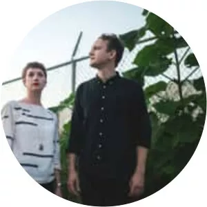 Pure Bathing Culture - Pop band