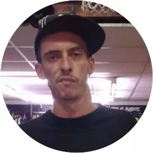 Puto Largo Musician - Musician