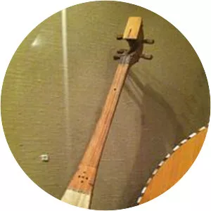 Qanbūs - Musical instrument