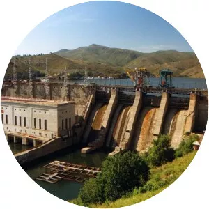 Qapshaghay Dam