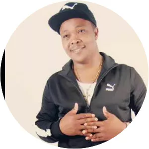 Qhosha Ngokwenzakwakhe - Musical artist