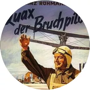 Quax the Crash Pilot - 1941 ‧ Comedy ‧ 1h 32m