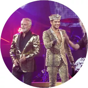 Queen + Adam Lambert