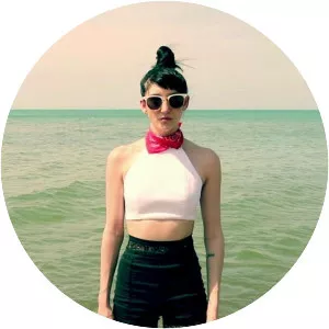 Queen Kwong - Rock band