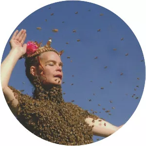 Queen of the Sun - 2010 ‧ Drama/Documentary ‧ 1h 22m