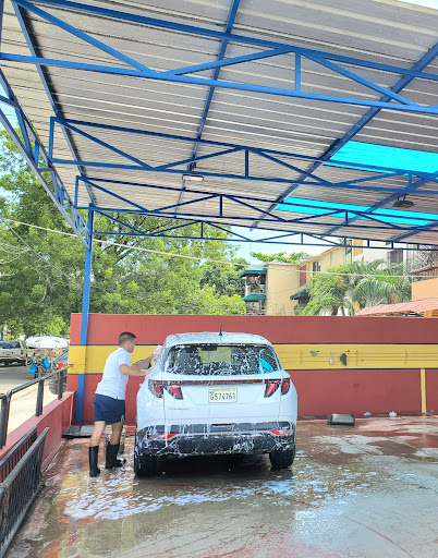 Quick Auto Spa - Self service car wash in Santo Domingo, Dominican Republic