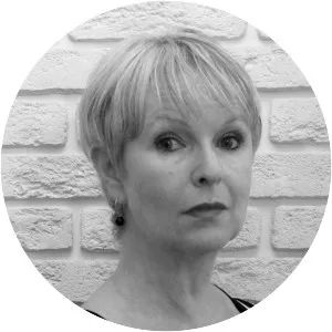 Quinny Sacks - Dancer