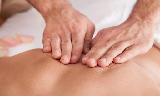 Quiromasajista - Sports massage therapist in Naron, Spain