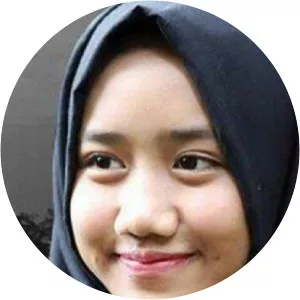Qumii Rahmatal Qulub - Yusuf Mansur's daughter