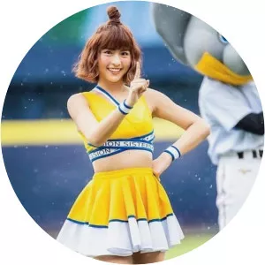 Qun - Taiwanese cheerleader