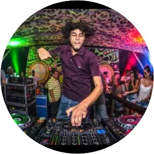 jon mesquita r3ckzet - Musical artist