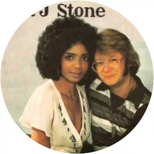 R&J Stone - Musical duo