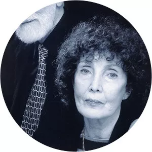 Rachel Avnery photograph