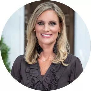 Rachel-Ruth Lotz photograph