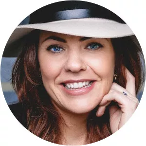 Rachel Tucker - Musical artist