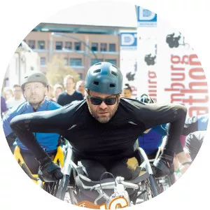 Racing For Love - 2015 ‧ Drama/Television ‧ 1h 30m