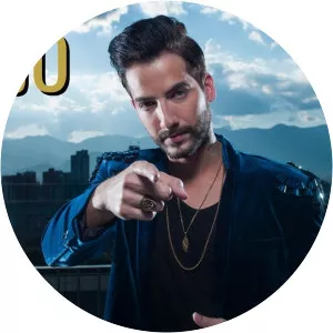 radio mc charly flow - Musical artist