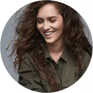 Rae Morris