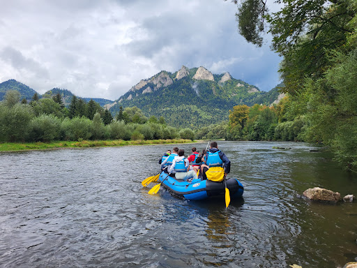 Rafting Slovakia - Canoe kayak rental service in Cerveny Klastor, Slovakia