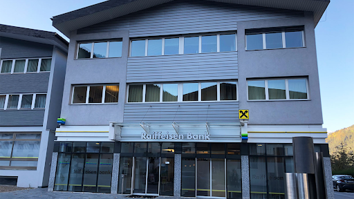 Raiffeisenbank Oberland-Reutte, Bankstelle Zams - Bank in Zams, Austria