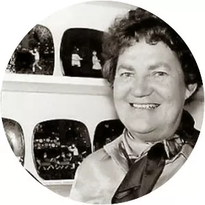 Raija Uosikkinen - Finnish designer