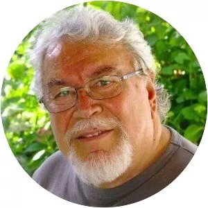 Raik Alnıaçık - Turkish actor ‧ Kürşat Alnıaçık's father