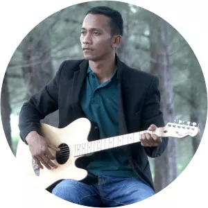 Rais Farmiadi - Musical artist