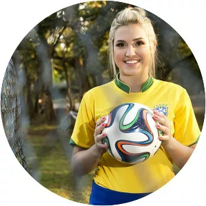 Raissa Naves - Mauro Naves' daughter