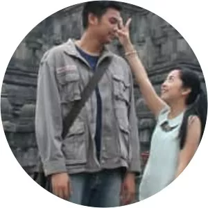 Raksasa Dari Jogja (Raksasa dari Jogja)