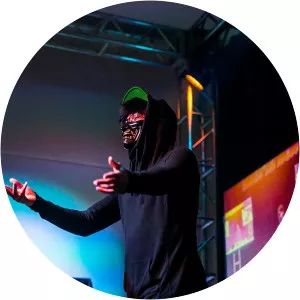 Ralfington photograph