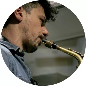 Ramiro Flores Musician - Musical artist