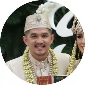 Rangga Ilham Suseno - Selvi Kitty's husband