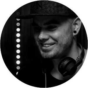 oscar aguilera raul mezcolanza - Musical artist