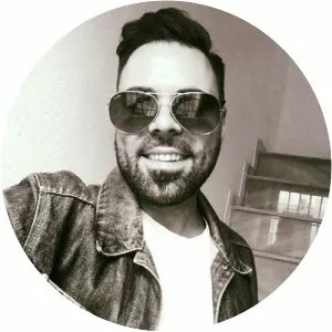 Raúl Obregón - Musical artist