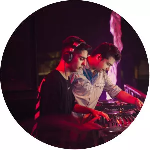 Rave & Crave - Musical artist