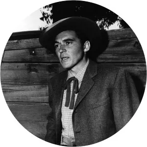 Ray Nazarro - American film director